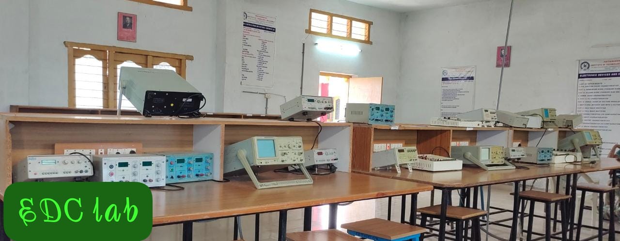 Electronics and Communication Engineering laboratory view 3